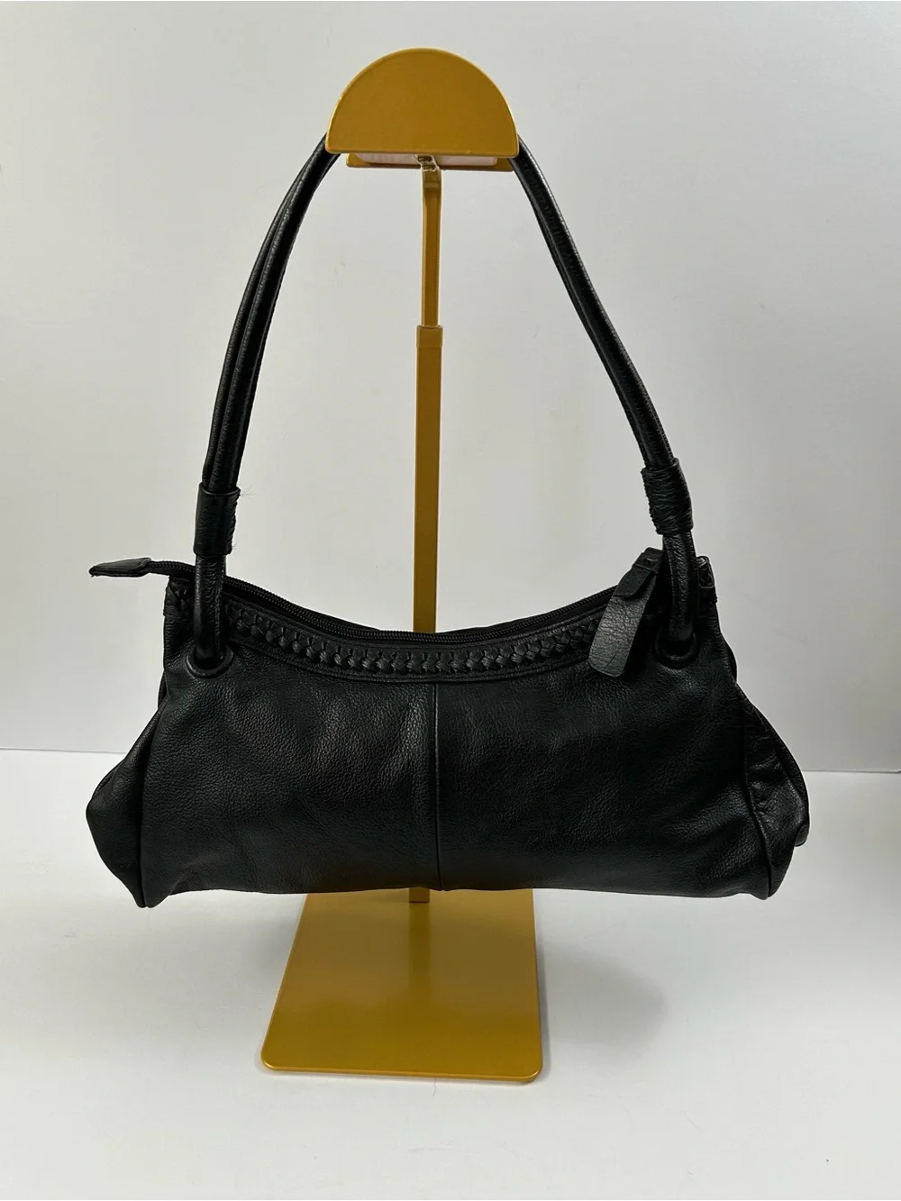 TOMBOY WiZ - Black Leather Shoulder Bag